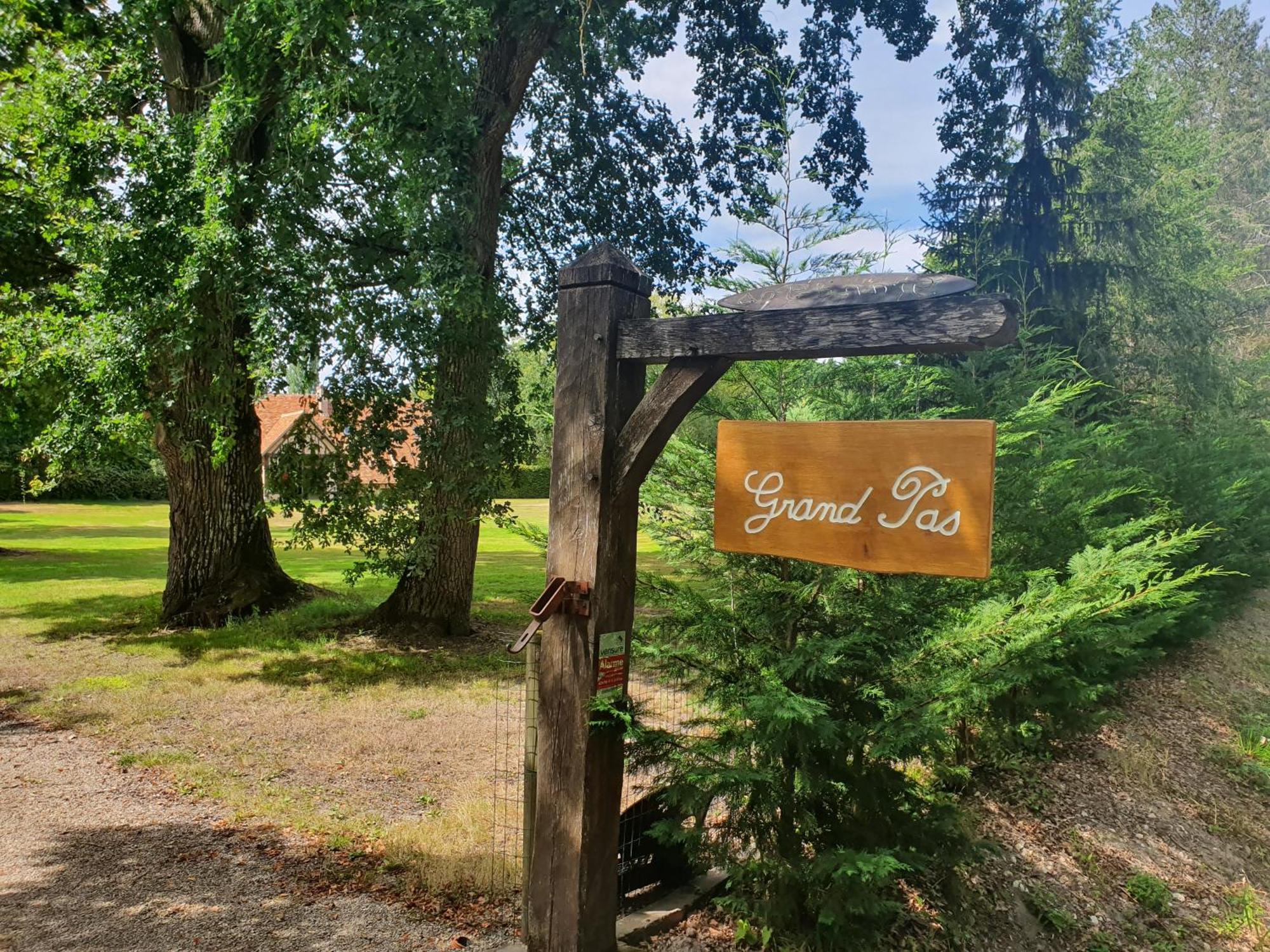 Domaine De Grand-Pas Villa Vernou-en-Sologne Luaran gambar